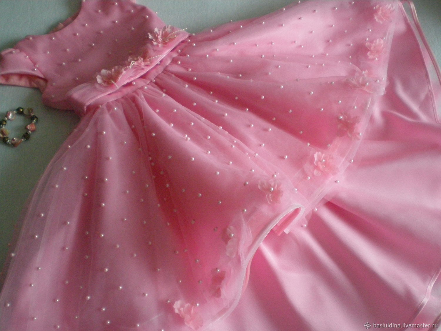 Нарядное платье для девочки в розовом цвете
