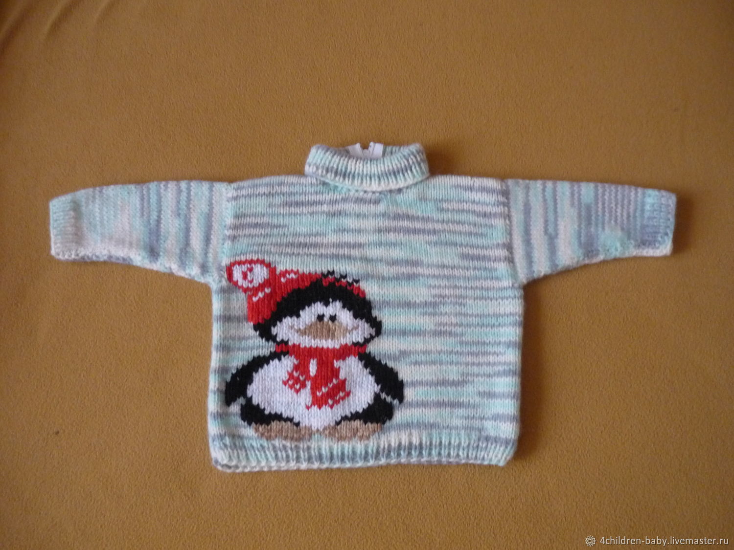 Связаный вручную, свитер с пингвином