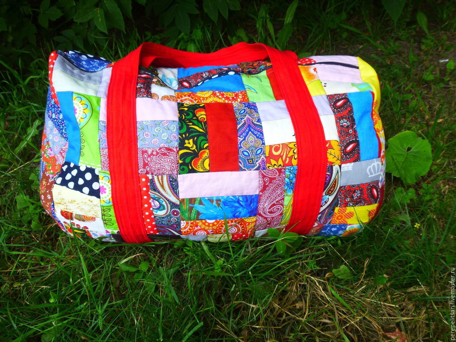 Лоскутная сумка для путешествий "Лето красное". Большая дорожная сумка