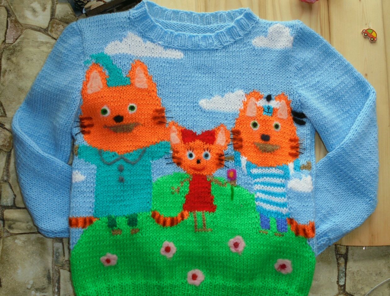 Вязаный пуловер "Любимые котятки"