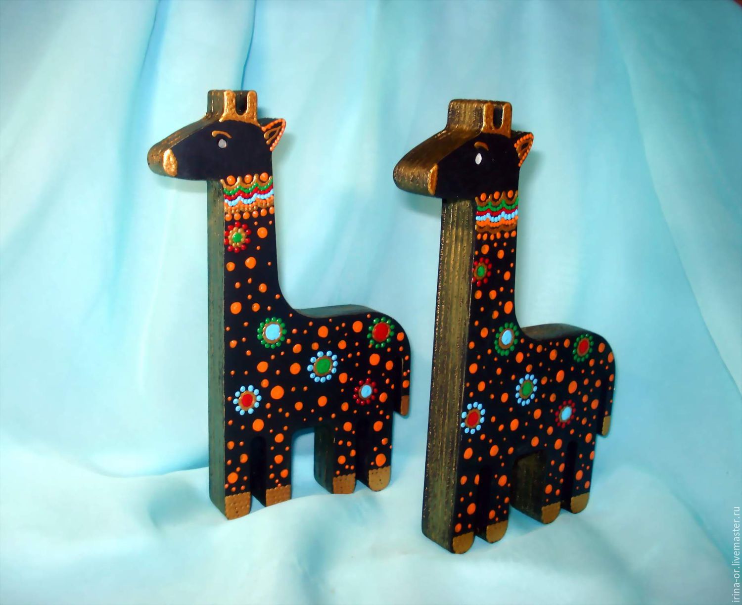 Интерьерное украшение Статуэтка "Веселый жираф". Точечная роспись