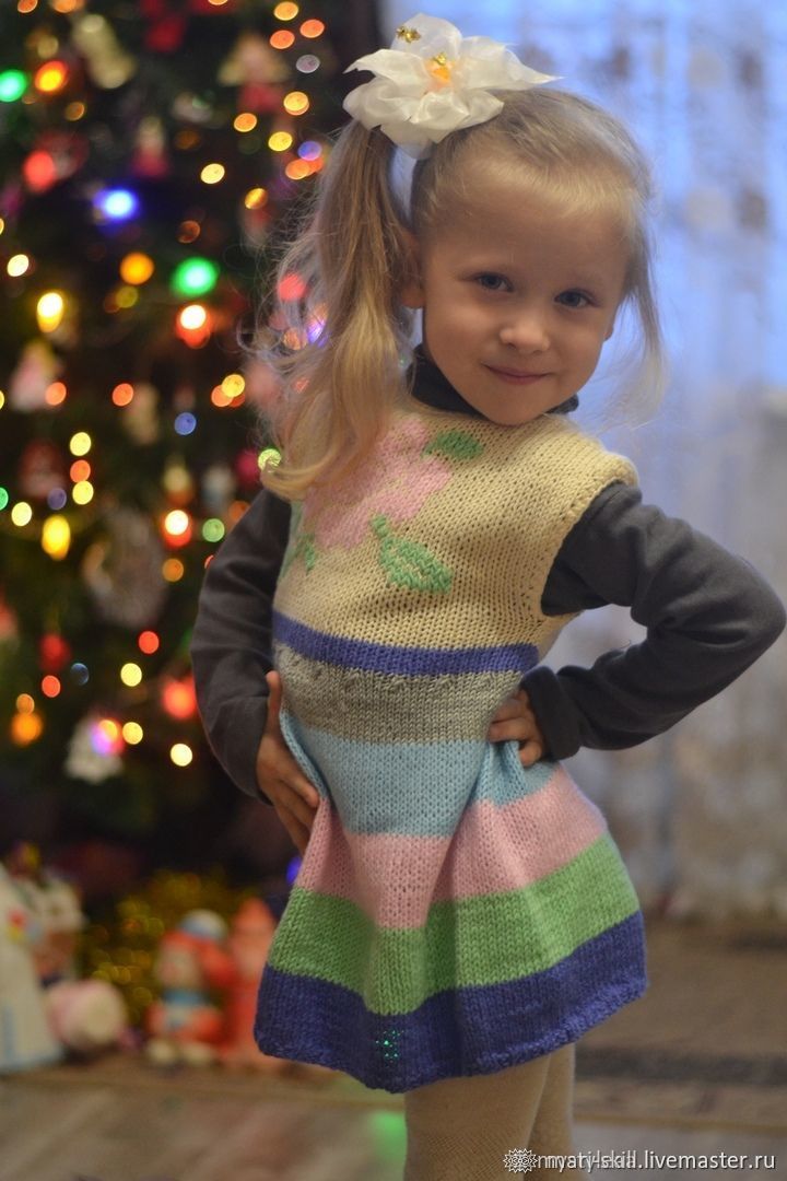 Вязаное платье-туника на девочку "Розочка"