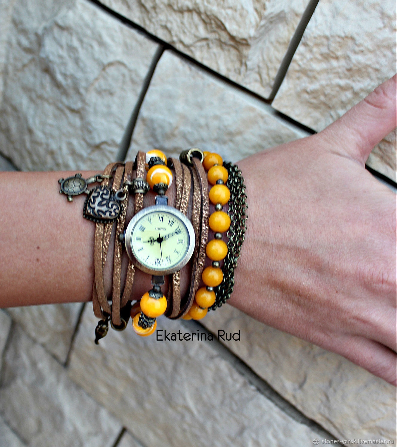 Женские наручные часы с камнями "Пески времени" с перламутром и агатом