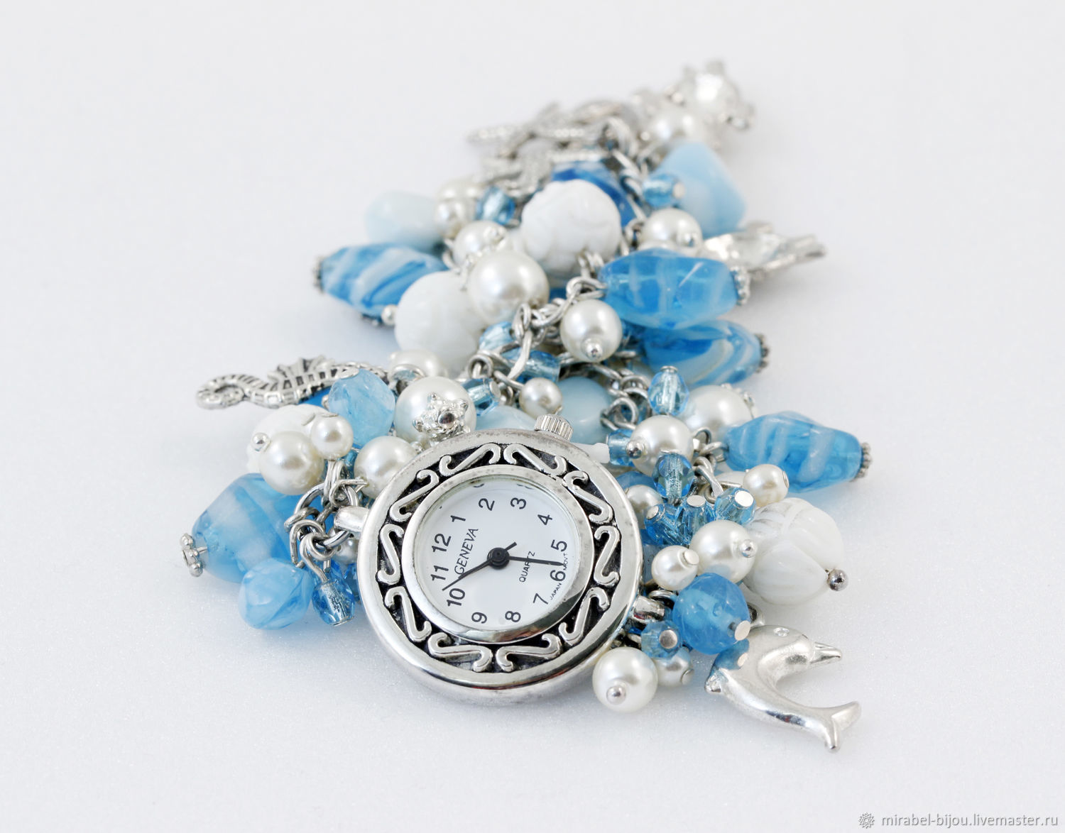 Часы Афродита. Женские, голубые, с морскими подвесками