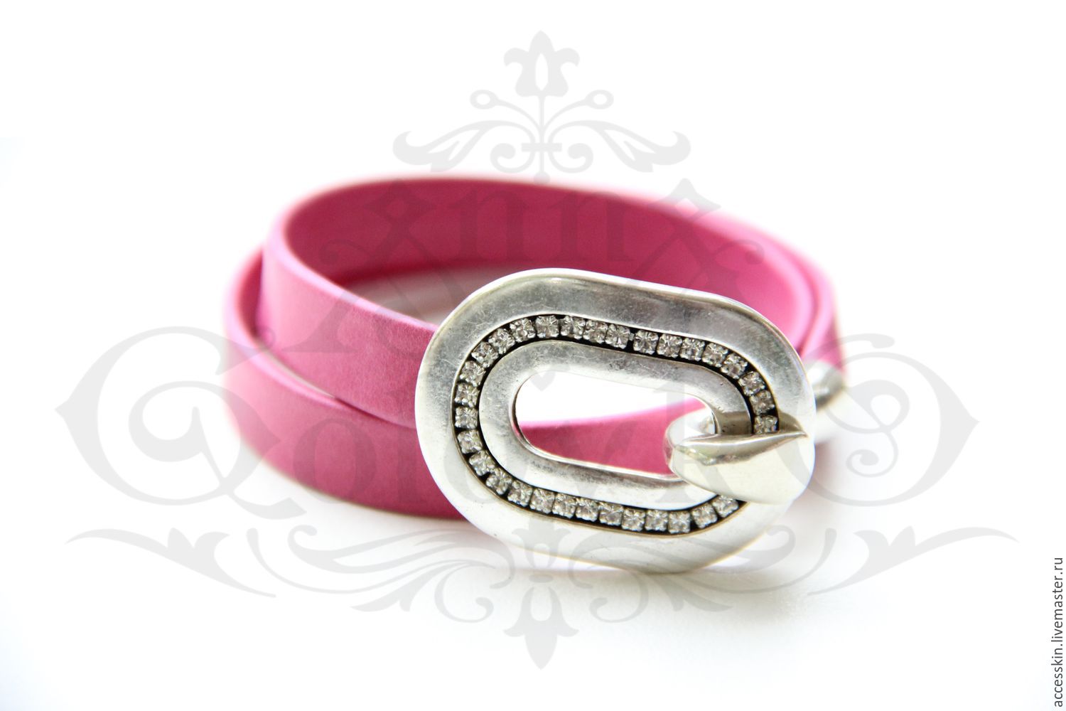 Кожаный браслет с пряжкой-замком розовый