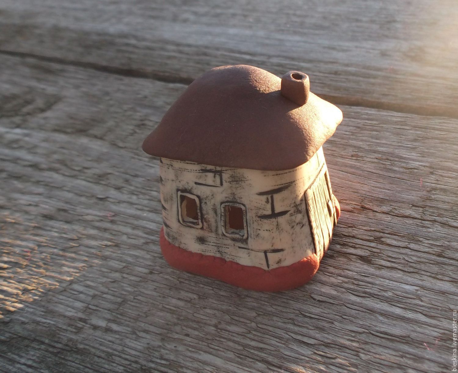 Маленькая шкатулка Сельский домик (коробочка, украшение садика)