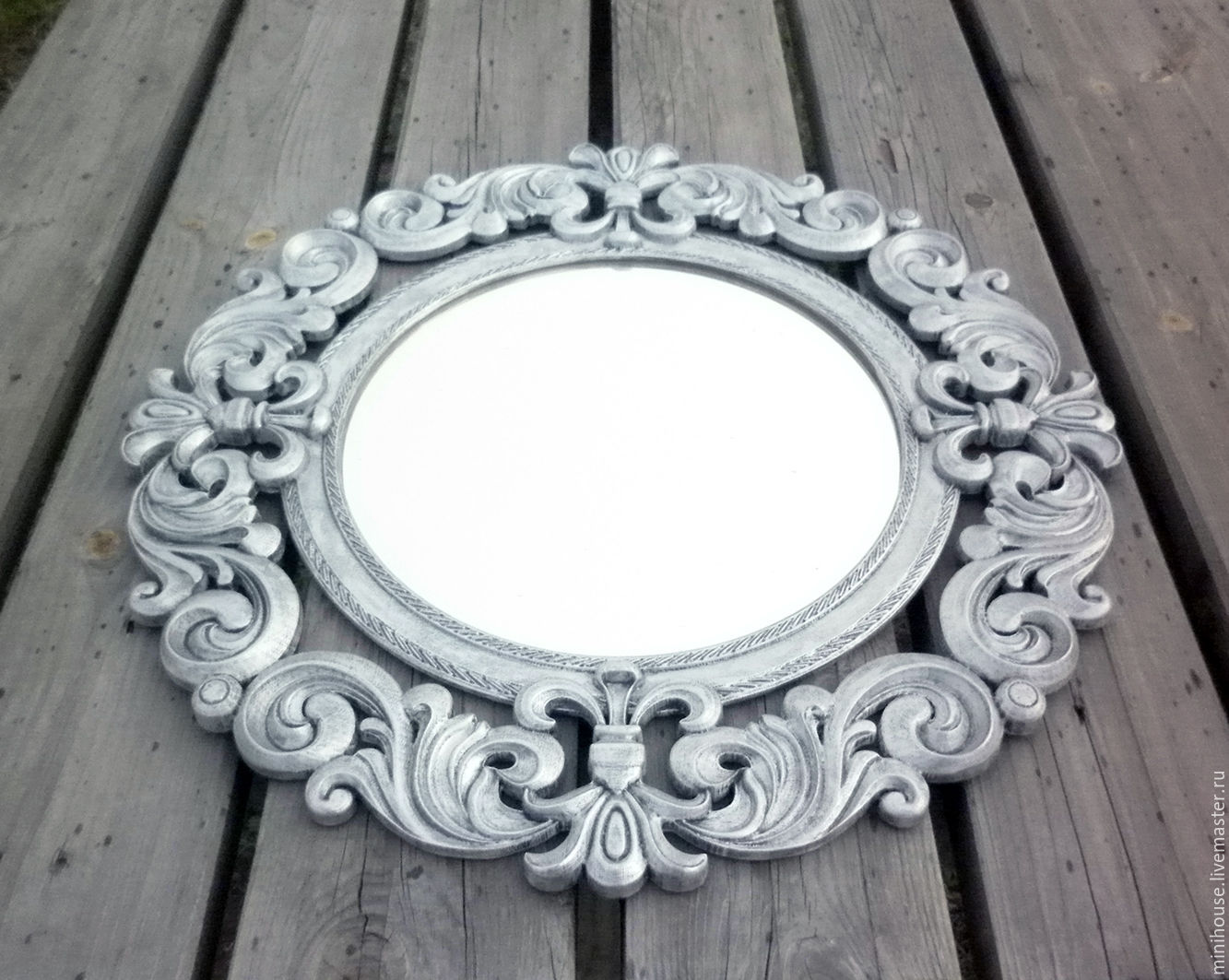 Зеркало серебро состаренное в деревянной раме