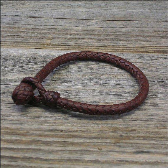 Кожаный браслет 8-и полосного плетения «елочкой»
