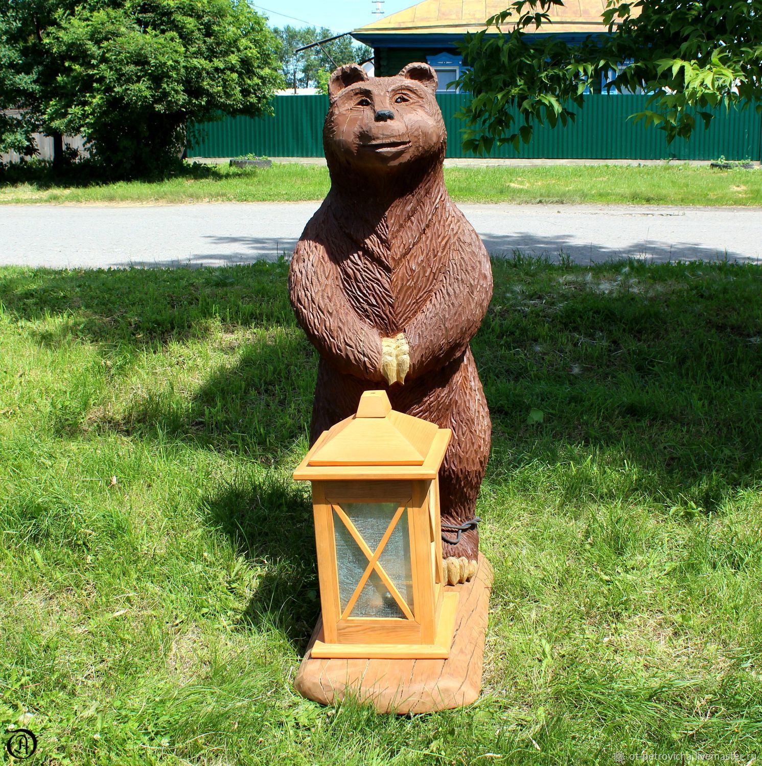Медведь резной-садовая скульптура № 2