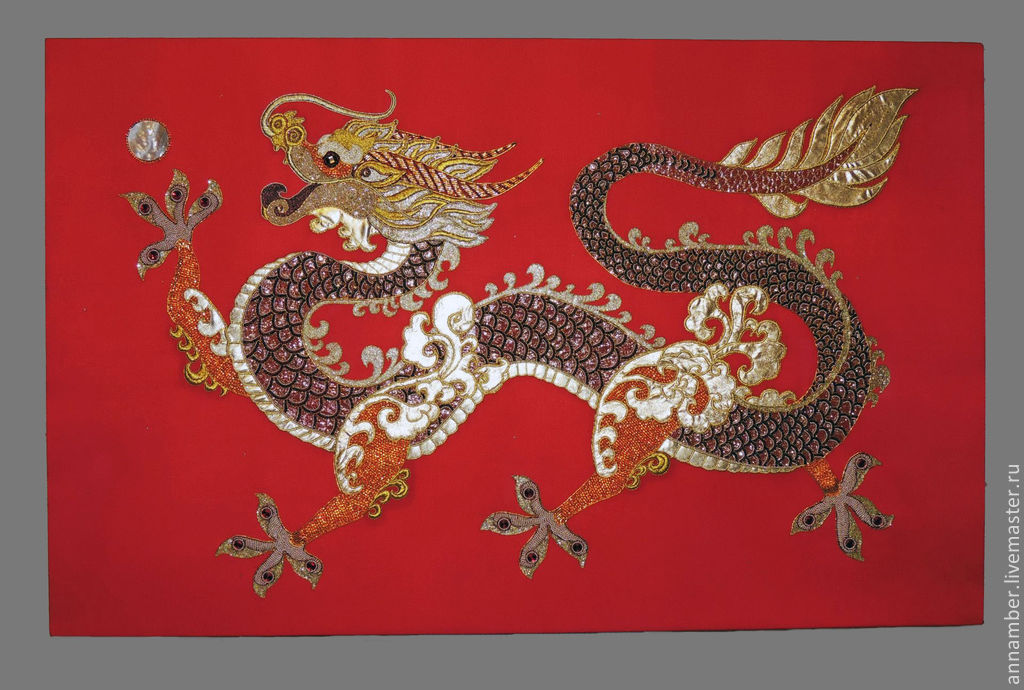 Панно текстильное талисман Золотой Китайский Дракон