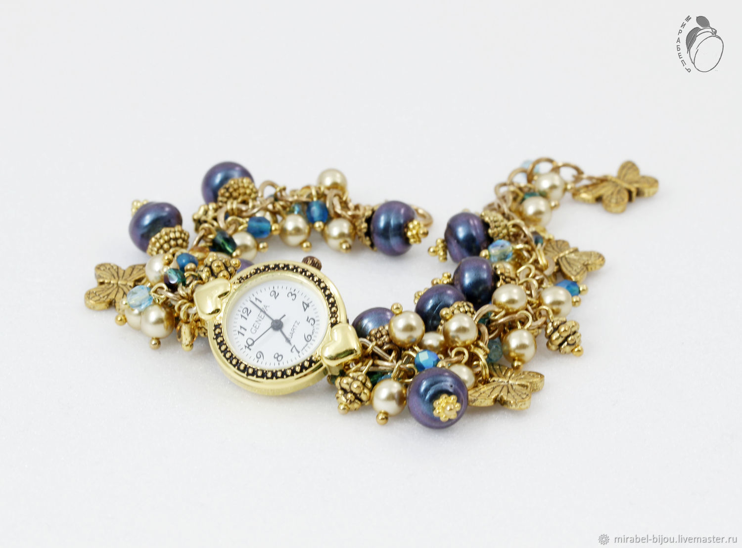Часы Перо павлина.  Из синего и золотого жемчуга с бабочками