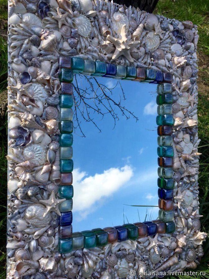 Зеркало с морскими ракушками