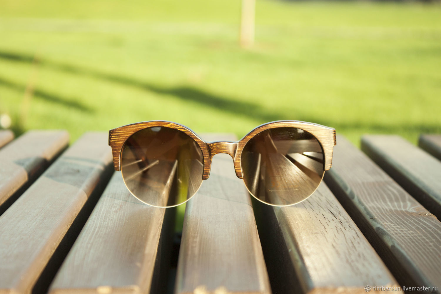 Солнцезащитные очки из дерева ручной работы