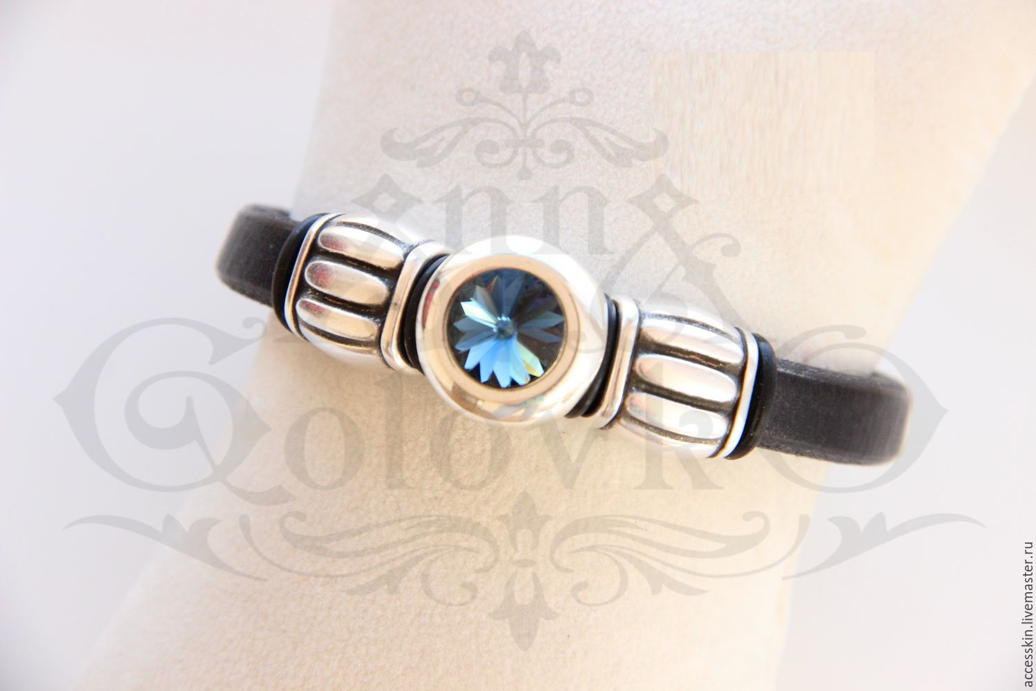 Кожаный браслет Regaliz с синим кристаллом Сваровски