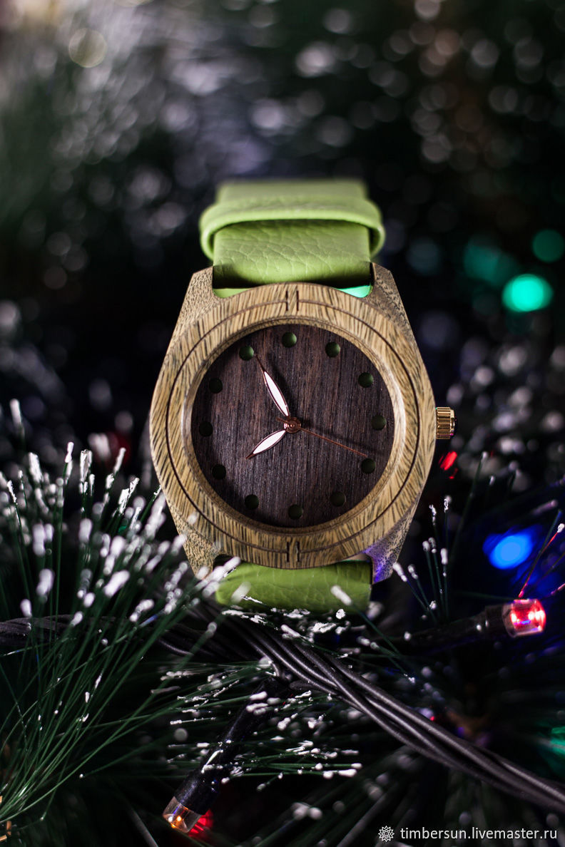 Наручные часы из экзотических пород дерева. Ручная работа