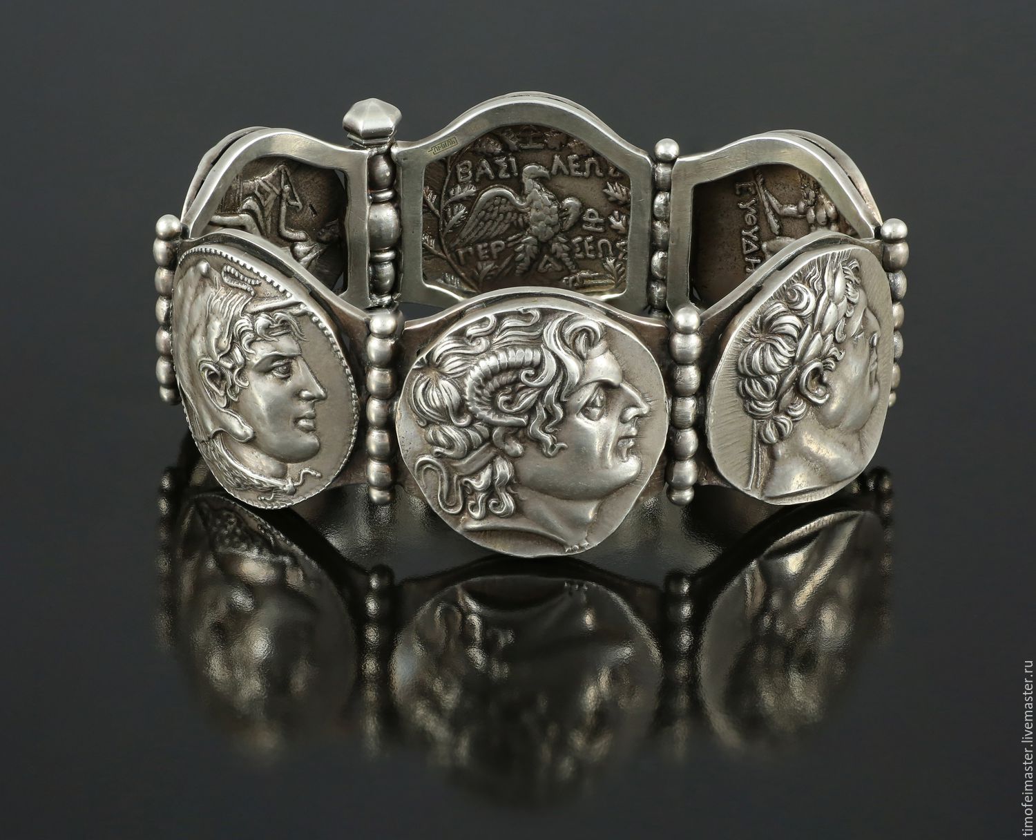 Серебряный женский браслет из монет.Браслет из серебра ручной работы