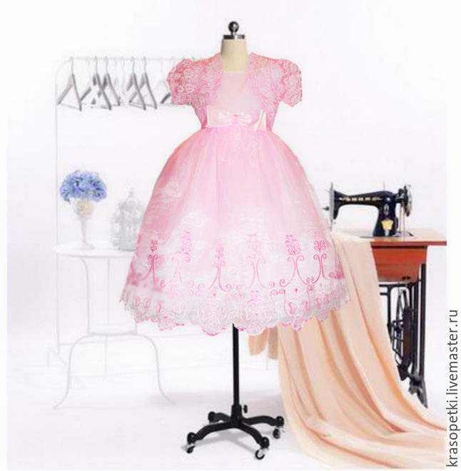 Розовое платье с болеро