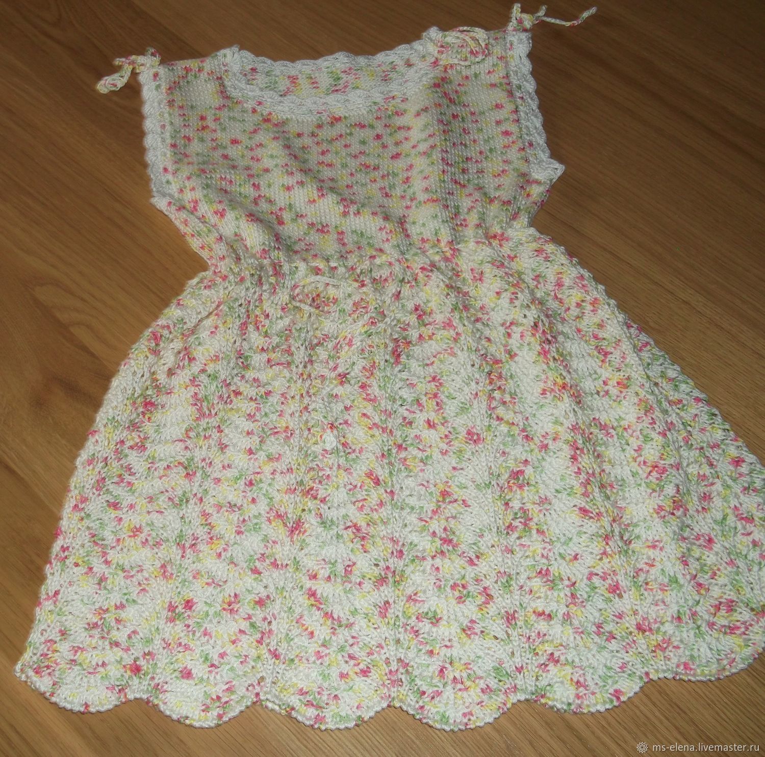 Вязаное платье для девочки ( 1 )