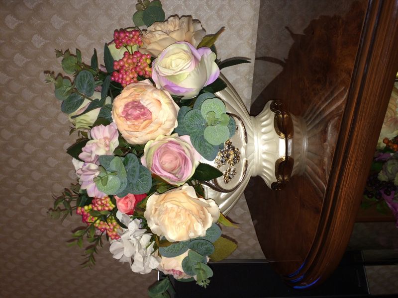 Композиция из искусственных цветов в вазоне в стиле ампир и барокко!