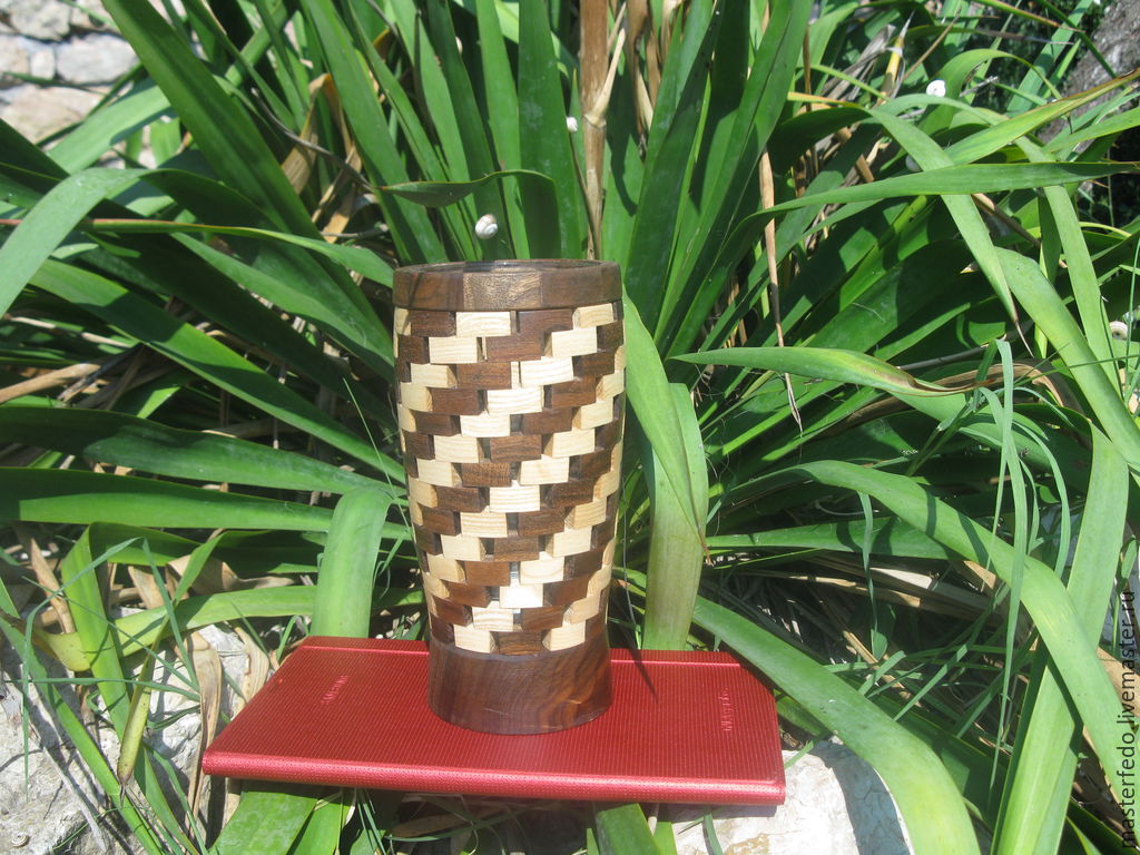 Деревянная ваза для цветов Мозаика