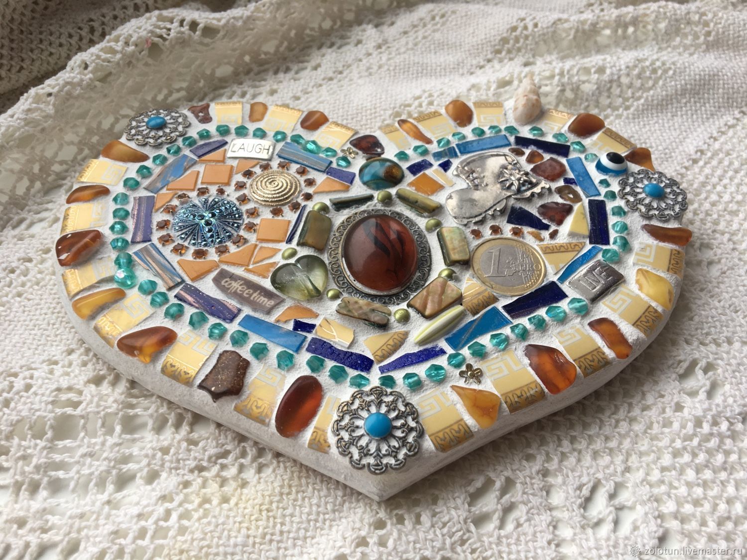 Сердце Янтарный берег, мозаика. Интерьерный декор. Валентинка