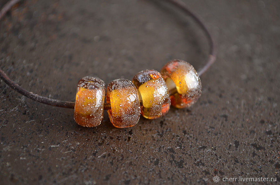 Асими (мед) - бусины лэмпворк для браслета в стиле пандора