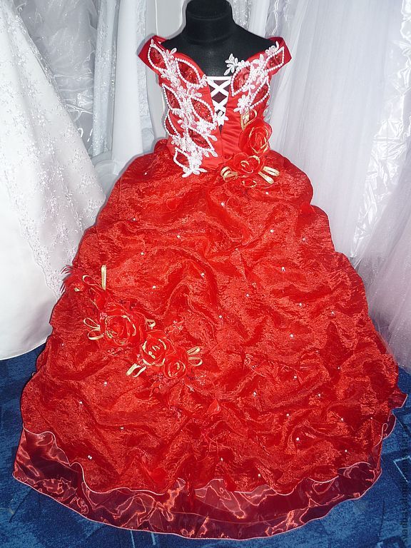 Платье " Красное с белым"