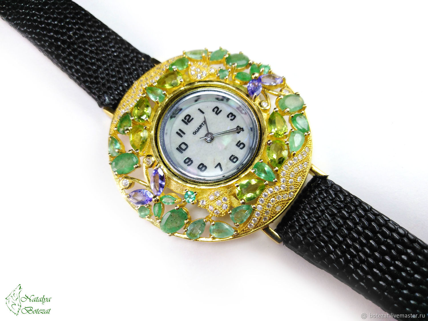 "Соцветие" часы браслет серебро с изумрудами танзанитом хризолитом
