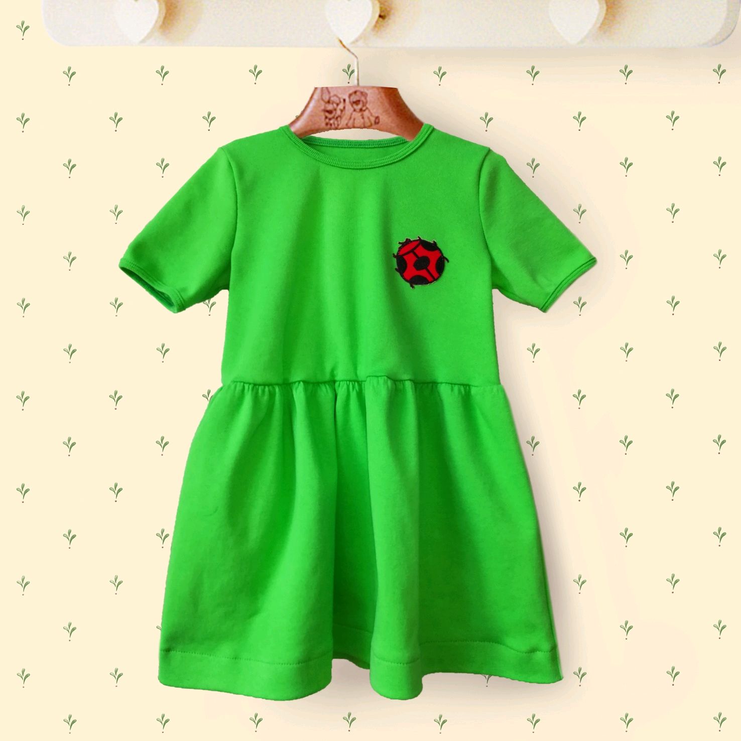 Платье зеленое для девочки