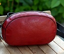 Красная поясная сумочка