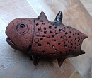 Фигурка из керамики ручной работы.Чёрная глазурь.Рыбка